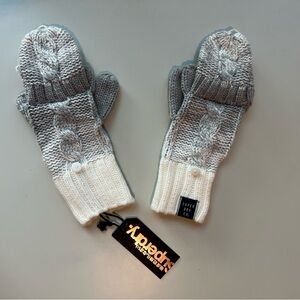 Brand New! Cute knitted Superdry gloves